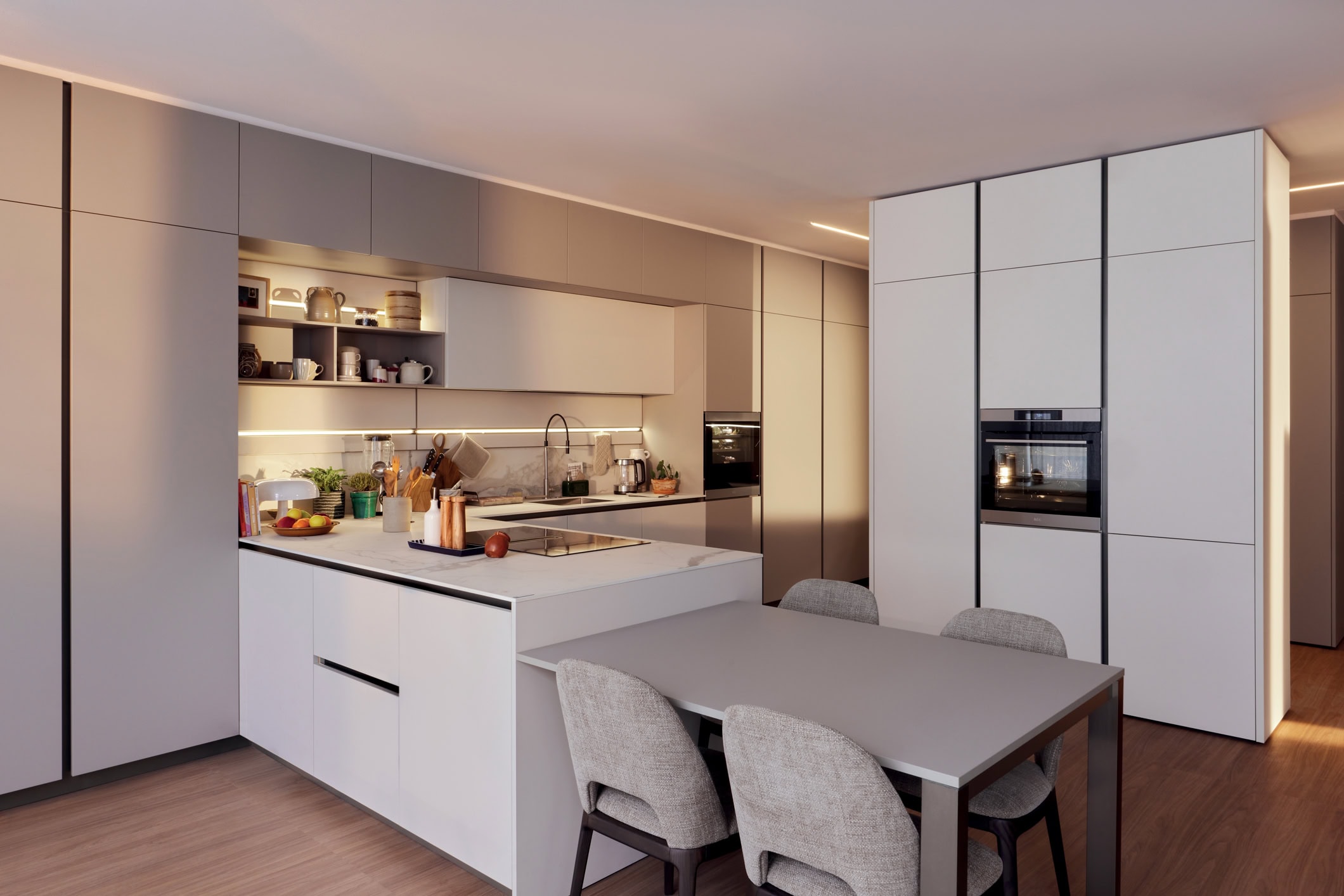 cucina-lounge-penisola-home-office-laccata-maxi-capienza-luci-caranto-il-mobile-veneta-cucine (2)