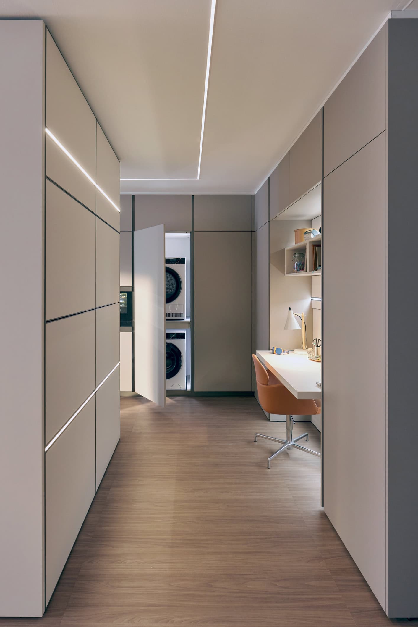 cucina-lounge-penisola-home-office-laccata-maxi-capienza-luci-caranto-il-mobile-veneta-cucine (5)
