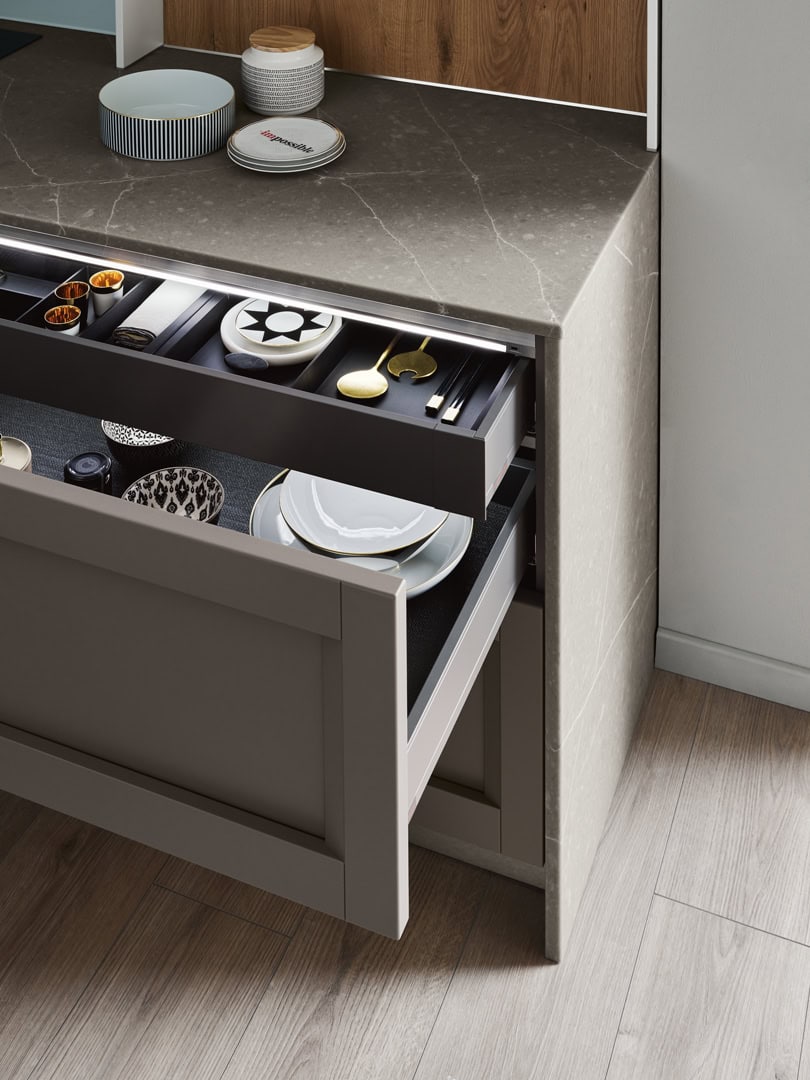 cucina-milano-angolare-telaio-laccato-opaco-grigio-bianco-caranto-il-mobile-veneta-cucine (3)