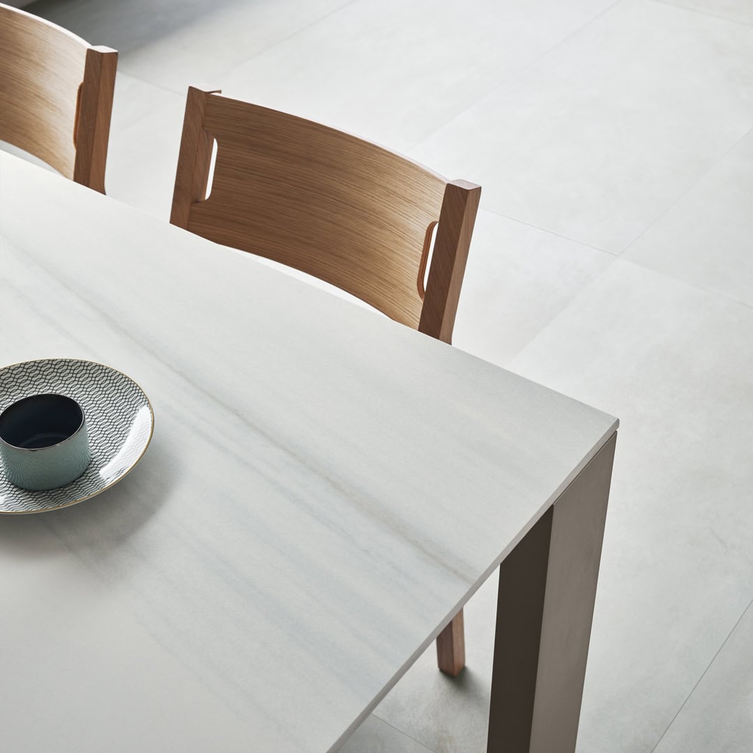 cucina-milano-angolare-telaio-legno-rovere-nodoso-laccato-opaco-liscio-beige-luci-caranto-il-mobile-veneta-cucine (6)