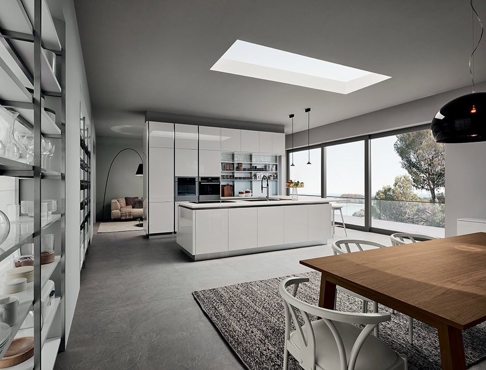 cucina-oyster-isola-laccato-lucido-bianco-legno-colonne-maxi-capienza-living-il-mobile-veneta-cucine (3)