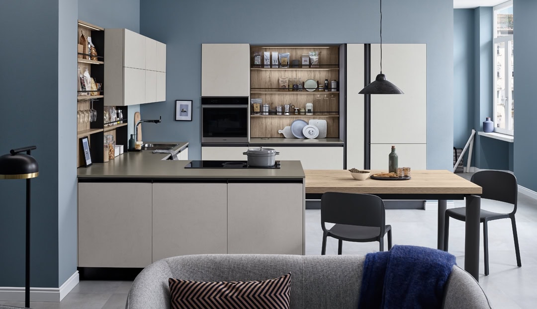 cucina-start-time-presa-angolare-laminato-graffiato-rovere-caranto-vetrine-living-il-mobile-veneta-cucine (2)