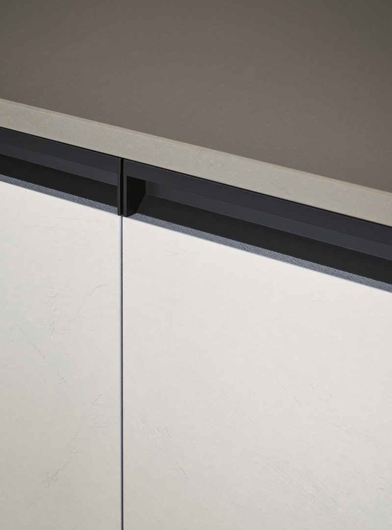 cucina-start-time-presa-angolare-laminato-graffiato-rovere-caranto-vetrine-living-il-mobile-veneta-cucine (3)